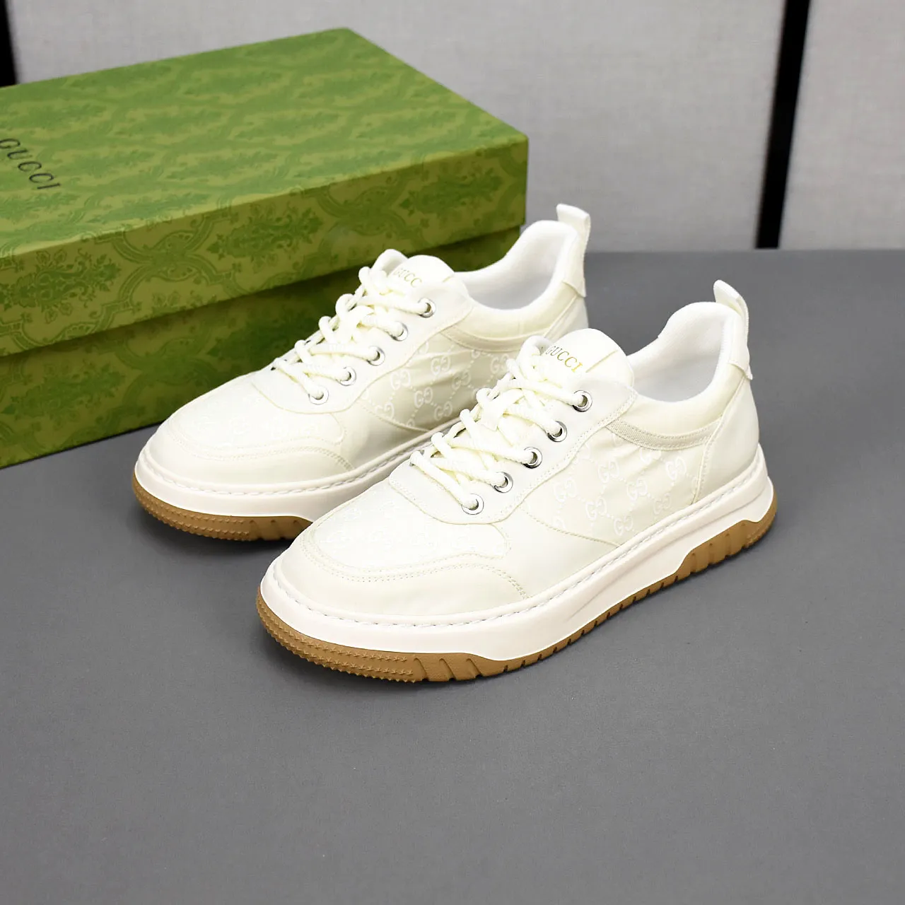 PP400👟👟👟Gucci【Gucci】Fashionable lace-up cloth shoes, uppers made of breathable fabric, rubber foam soles, men's size 39-44.